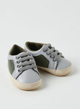 Juniors grey colorblock infant shoes