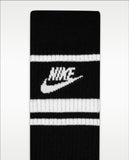 Nike Sportswear Essential Long Socks