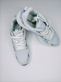 Max light textured shoes