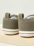 Juniors green textured infant shoes