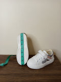 R&B girls white heart shoes