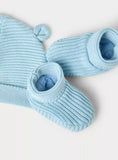 Juniors blue ribbed Cap & Booties (set of 2)